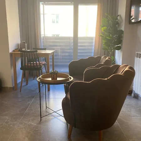 Jade 28 Apartman *