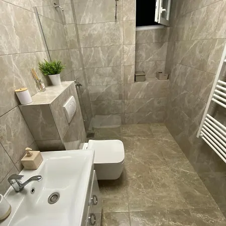 Jade 28 * سكوبجي