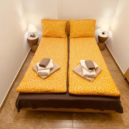 Jade 28 * سكوبجي